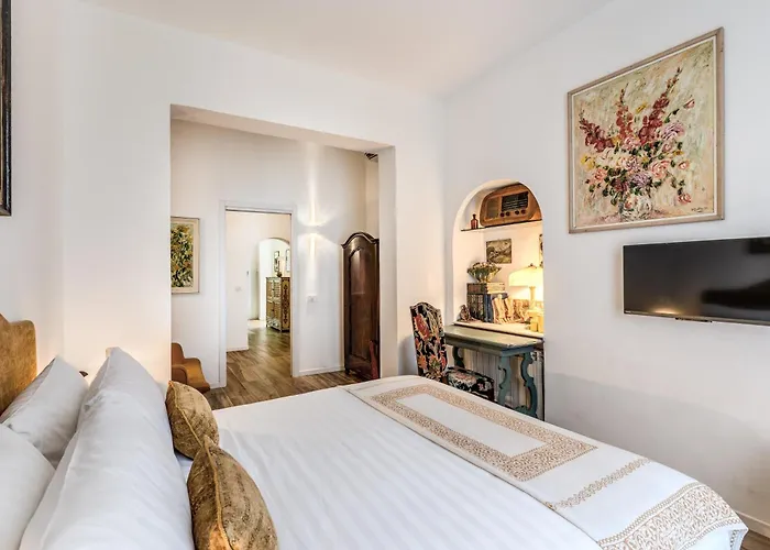 Boho & Terrace Apartment *